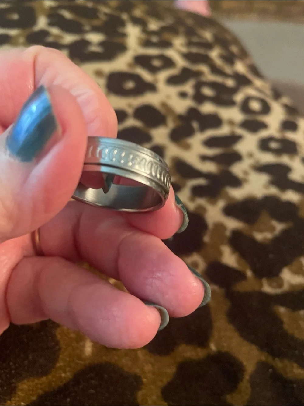 Men's Textured Spinning Band Ring in stainless steel sz 14